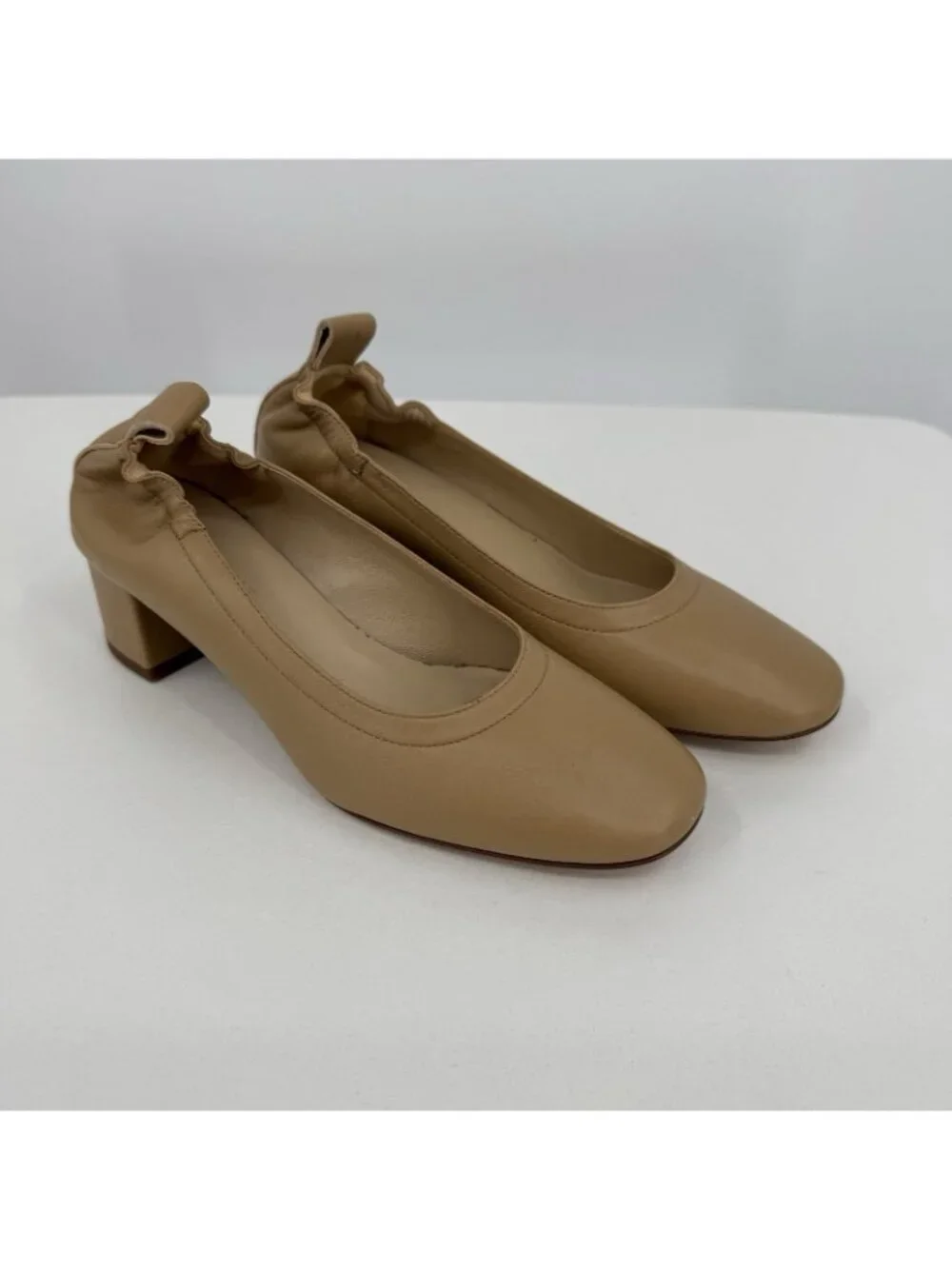 Everlane Italian Leather Day Heel Light Taupe 6 Women's Elastic Back Comfort